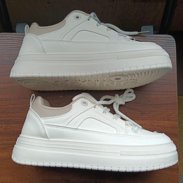 Vi 23cm fB[X Xj[J[ zCg V[Y C JWA  t@bV 