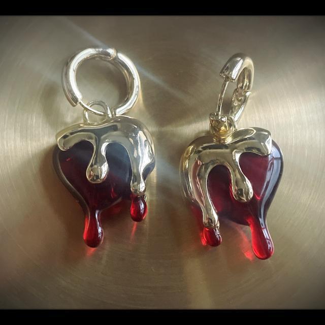 ギフトに♪大ぶり メルティハート ドロップハート ゴールド ピアス フープフックピアス < 女性アクセサリー/時計 ギフトに♪大ぶり メルティハート ドロップハート ゴールド ピアス フープフックピアス < 女性アクセサリー/時計の