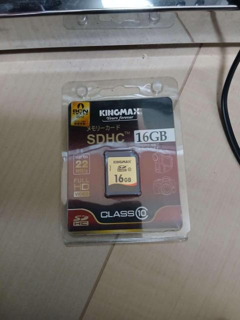 KINGMAX SDHC �������[�J�[�h 16GB Class10 BCN AWARD 2012��� �t��HD�Ή� KM-SDHC  �� PC�{��/���Ӌ@��� 