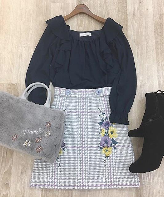 松井愛莉!●定価9,790円●シフォンフリルブラウス●紺ネイビー < ブランド  松井愛莉!●定価9,790円●シフォンフリルブラウス●紺ネイビー < ブランドの