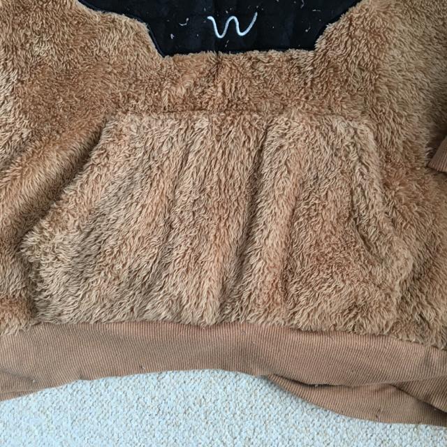 黒猫キャラワッペン&クマ耳シャギーボアパーカープルオーバー茶 < 女性ファッション 黒猫キャラワッペン&クマ耳シャギーボアパーカープルオーバー茶 < 女性ファッションの