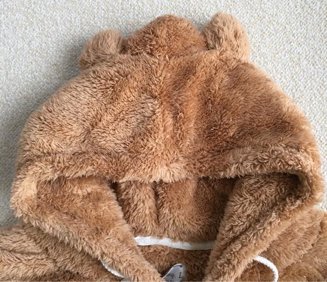 黒猫キャラワッペン&クマ耳シャギーボアパーカープルオーバー茶 < 女性ファッション 黒猫キャラワッペン&クマ耳シャギーボアパーカープルオーバー茶 < 女性ファッションの