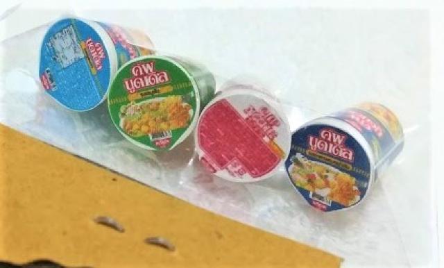 ミニチュア★カップヌードル★4種類セット★ドールハウス★ < おもちゃ  ミニチュア★カップヌードル★4種類セット★ドールハウス★ < おもちゃの