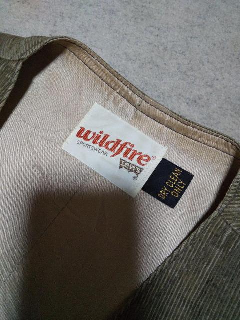 vintage 古着 LEVI'S リーバイス wildfire コーデュロイ ベスト ジレ Sサイズ グレー USA製 used < ブランド  vintage 古着 LEVI'S リーバイス wildfire コーデュロイ ベスト ジレ Sサイズ グレー USA製 used < ブランドの