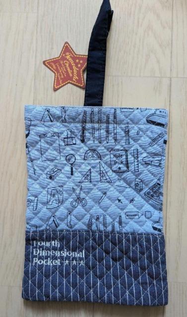 文具柄キルティングシューズ袋★上履き袋★新品★送料無料 < キッズ/ベビー  文具柄キルティングシューズ袋★上履き袋★新品★送料無料  < キッズ/ベビーの