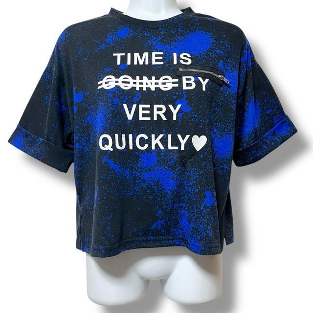 【Space Opera/160】胸元ジップ装飾付スプレー柄ロゴプリントTシャツ < キッズ/ベビー  【Space Opera/160】胸元ジップ装飾付スプレー柄ロゴプリントTシャツ < キッズ/ベビーの