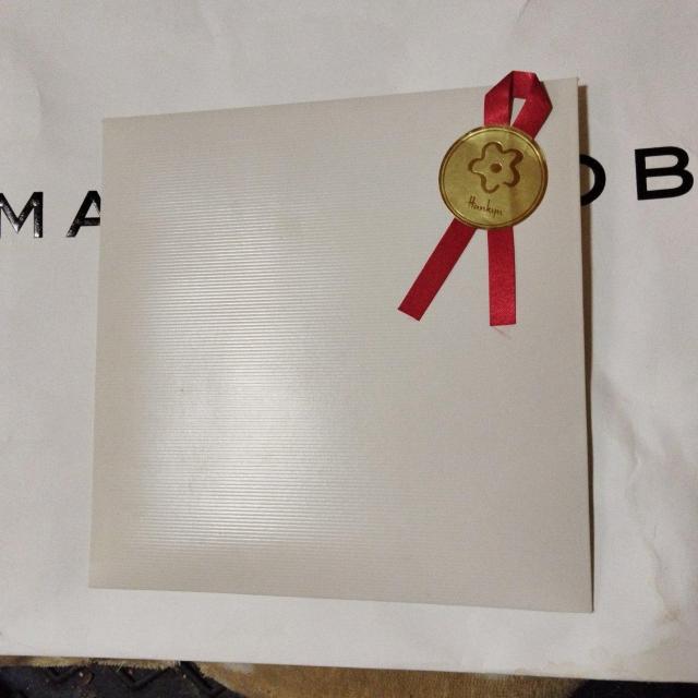 LANVIN薔薇柄のハンカチ 新品 < 女性ファッション LANVIN薔薇柄のハンカチ 新品 < 女性ファッションの