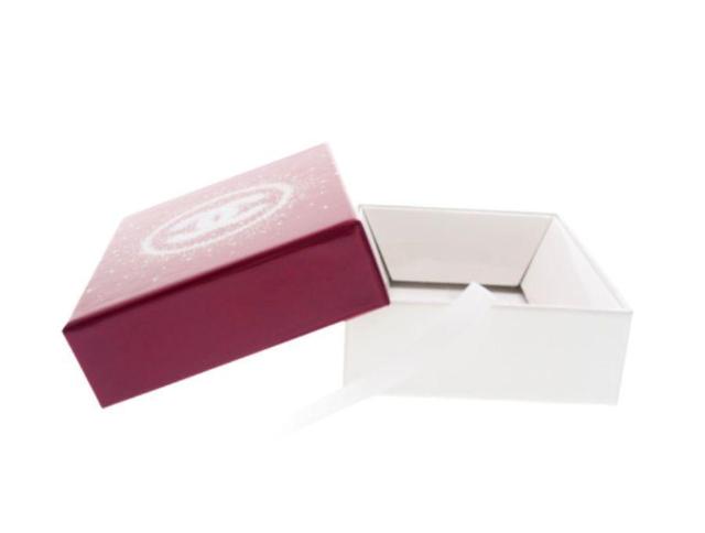 シャネル ホリデー限定 ラッピング BOX ギフトボックス クリスマスコフレ 空箱 CCロゴ CHANEL【正規品】 < ブランド  シャネル ホリデー限定 ラッピング BOX ギフトボックス クリスマスコフレ 空箱 CCロゴ CHANEL【正規品】 < ブランドの