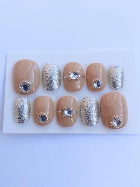 訳あり値下げ☆ジェルネイル ベージュ&シルバーラメ リング風 ショート < 香水/コスメ/ネイル 訳あり値下げ☆ジェルネイル ベージュ&シルバーラメ リング風 ショート < 香水/コスメ/ネイルの