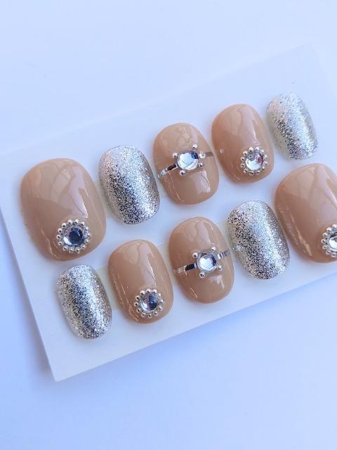 訳あり値下げ☆ジェルネイル ベージュ&シルバーラメ リング風 ショート < 香水/コスメ/ネイル 訳あり値下げ☆ジェルネイル ベージュ&シルバーラメ リング風 ショート < 香水/コスメ/ネイルの