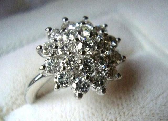 ■■ハットリセイコー 1.01ctのダイヤ < 女性アクセサリー/時計  ■■ハットリセイコー 1.01ctのダイヤ  < 女性アクセサリー/時計の