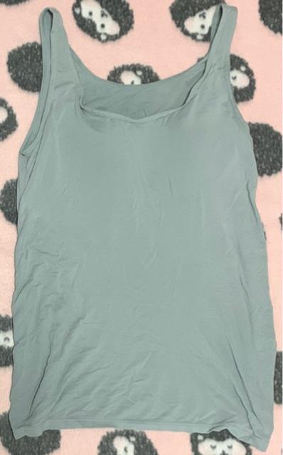 UNIQLO エアリズム ブラトップ < ブランド  UNIQLO エアリズム ブラトップ  < ブランドの