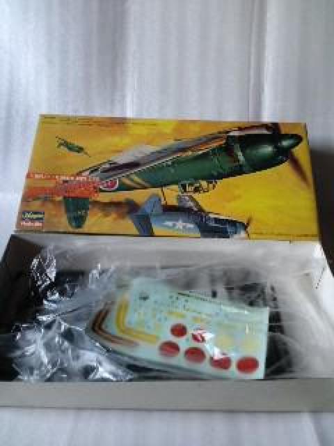 長谷川 川西N1K2-J 局地戦闘機 紫電改 1/72 < ホビー  長谷川 川西N1K2-J 局地戦闘機 紫電改 1/72 < ホビーの