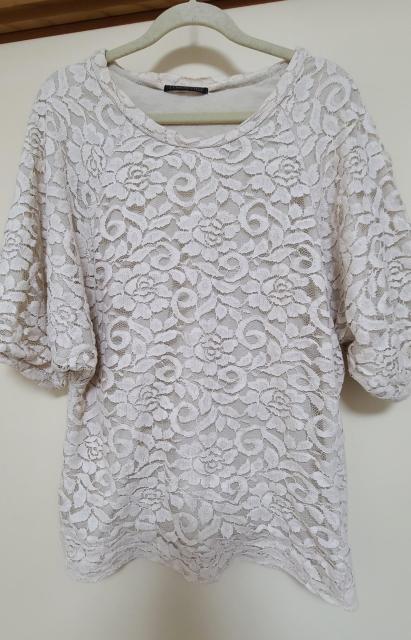 美品 上品な花柄レースのトップス 五分袖 < 女性ファッション  美品 上品な花柄レースのトップス 五分袖  < 女性ファッションの