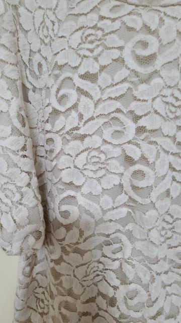 美品 上品な花柄レースのトップス 五分袖 < 女性ファッション  美品 上品な花柄レースのトップス 五分袖 < 女性ファッションの