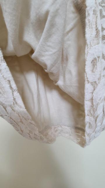 美品 上品な花柄レースのトップス 五分袖 < 女性ファッション  美品 上品な花柄レースのトップス 五分袖 < 女性ファッションの