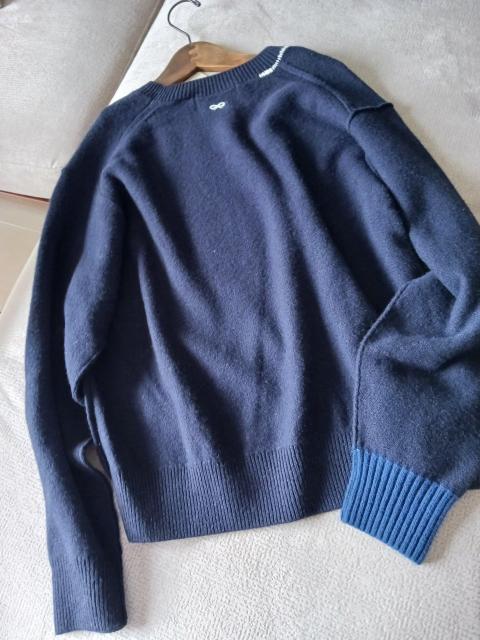 UNIQLO?ANYA�j�b�g���l�C�r�[�N���[�l�b�N�Z�[�^�[�V�i��