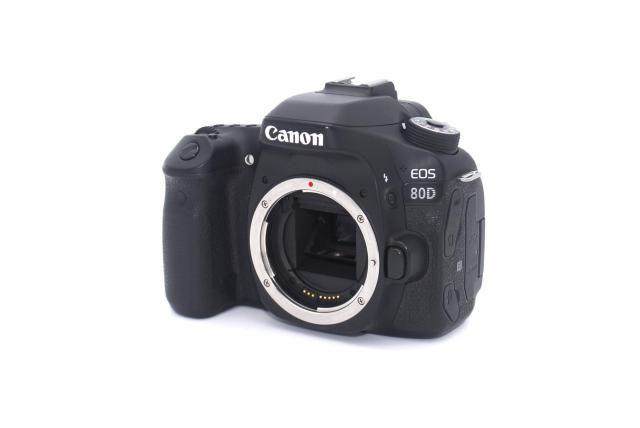 Wi-FiڂŃX}zփNN]Canon 80D {fB  Ɠd/AV 