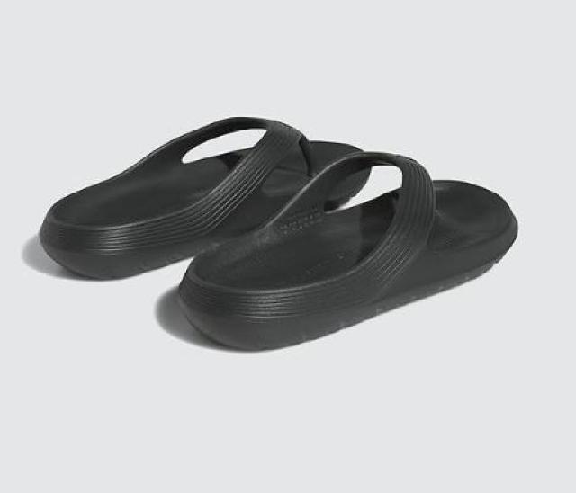 yVizadidas AfB_X@X|[cT_@ubN@fB[X@HQ9921@TCY24.5p  uh 