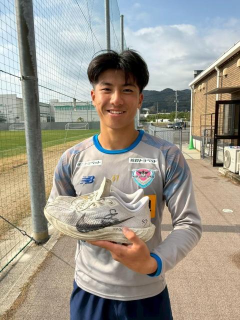 #47 新川 志音選手 実使用・直筆サイン入りシューズ < レジャー/スポーツ #47 新川 志音選手 実使用・直筆サイン入りシューズ < レジャー/スポーツの