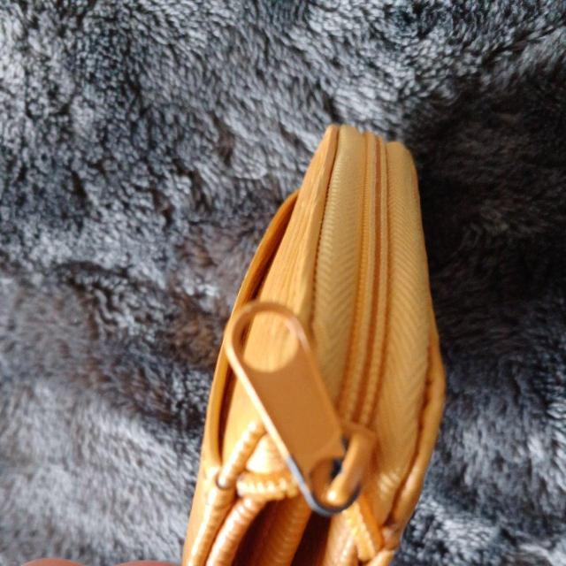 ���K������z