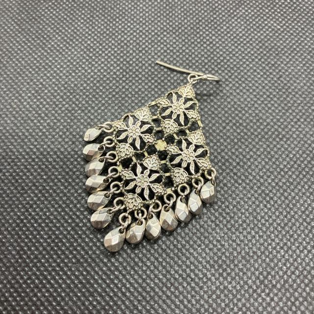 即決 デザイン ピアス 片耳のみ < 女性アクセサリー/時計 即決 デザイン ピアス 片耳のみ < 女性アクセサリー/時計の