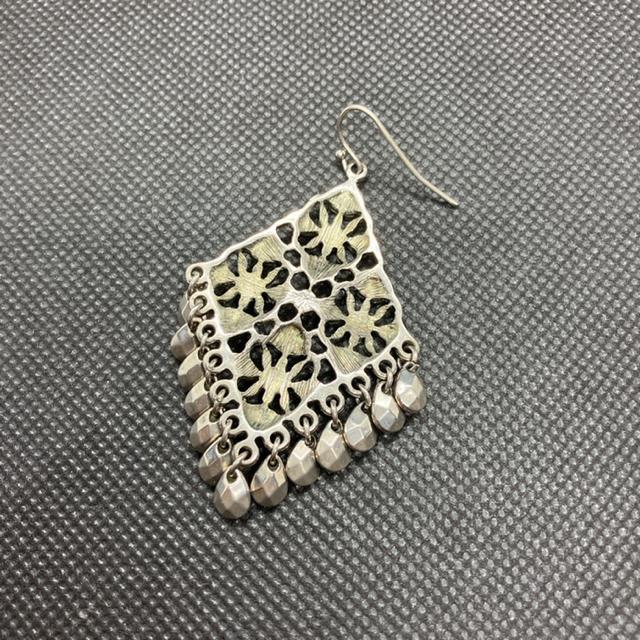 即決 デザイン ピアス 片耳のみ < 女性アクセサリー/時計 即決 デザイン ピアス 片耳のみ < 女性アクセサリー/時計の