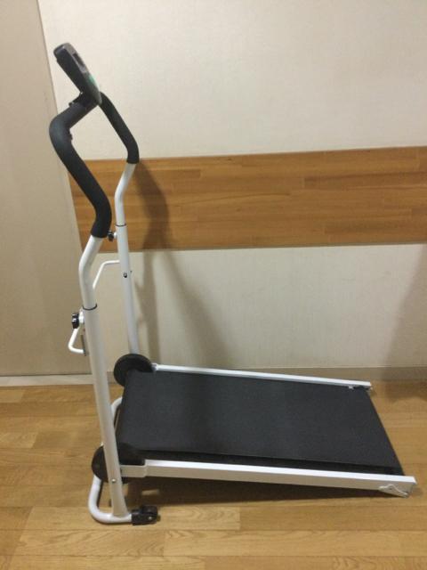 自走式 ルームランナー 折りたたみ式 液晶計測器付き 引き取り手渡し限定品 < ヘルス/ビューティー  自走式 ルームランナー 折りたたみ式 液晶計測器付き 引き取り手渡し限定品  < ヘルス/ビューティーの