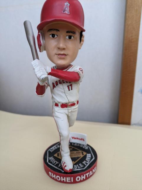 高騰超レア貴重!大谷翔平選手2022年5月10日限定球場配布の2021年MVP最優秀選手賞記念ボブルヘッド、当日のチケット半券付き < レジャー/スポーツ 高騰超レア貴重!大谷翔平選手2022年5月10日限定球場配布の2021年MVP最優秀選手賞記念ボブルヘッド、当日のチケット半券付き < レジャー/スポーツの