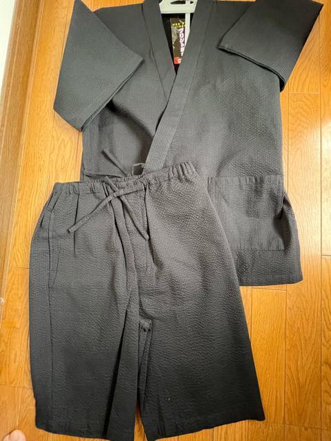 Mサイズ!高貴紳士的!男気溢れる!黒!背中にプリント!かっこいい!甚平!上下セット!ポケットあり!前開きありファスナー式!新品! < 男性ファッション  Mサイズ!高貴紳士的!男気溢れる!黒!背中にプリント!かっこいい!甚平!上下セット!ポケットあり!前開きありファスナー式!新品!  < 男性ファッションの