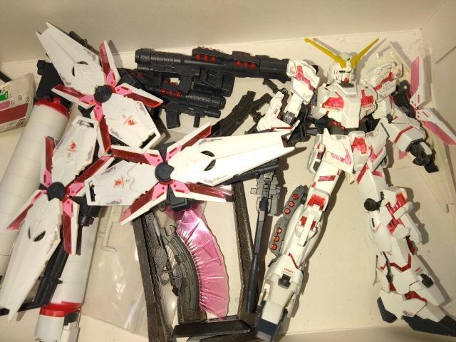 HGUC1/144 RX-0 �t���A�[�}�[���j�R�[���K���_���@�h���ς݊����i �� �z�r�[�� 