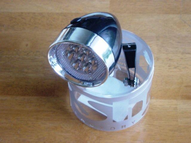 アウトレット品★ODオリジナルNEW砲弾型7LEDライトBK < レジャー/スポーツ  アウトレット品★ODオリジナルNEW砲弾型7LEDライトBK < レジャー/スポーツの