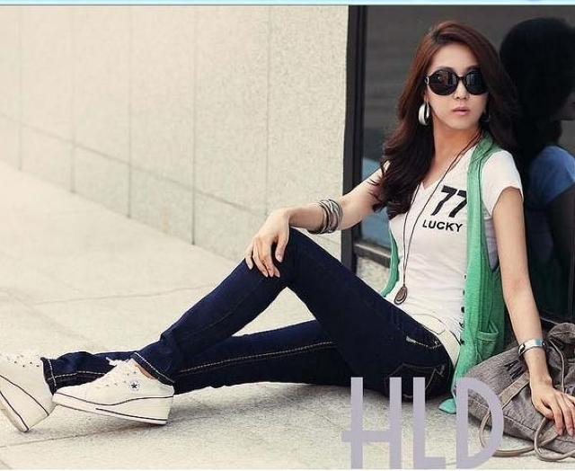 残1点500円★在庫処分セール 超人気 VネックTシャツ 白 XXL < 女性ファッション  残1点500円★在庫処分セール 超人気 VネックTシャツ 白 XXL < 女性ファッションの