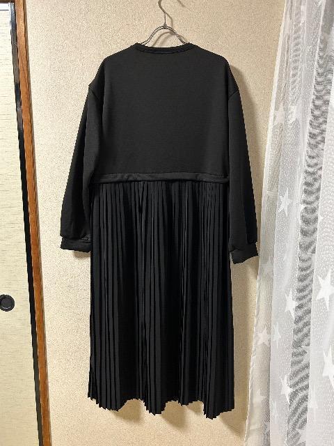 新品タグ付きFRIFUL★トレーナー×シフォンプリーツスカート切替ブラックワンピース < 女性ファッション  新品タグ付きFRIFUL★トレーナー×シフォンプリーツスカート切替ブラックワンピース < 女性ファッションの