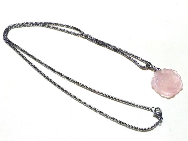 天然石★ローズクォーツ 薔薇彫り ペンダント < 女性アクセサリー/時計 天然石★ローズクォーツ 薔薇彫り ペンダント < 女性アクセサリー/時計の