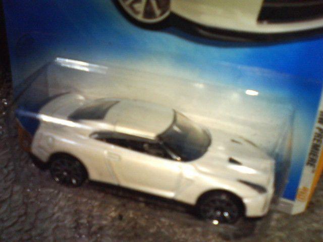 HW 2009 USカード スカイラインR35 GTーR パールホワイト < ホビー HW 2009 USカード スカイラインR35 GTーR パールホワイト < ホビーの