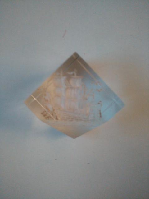 置物 帆船の彫刻 幅3pの大きさ 中古品  < インテリア/ライフ  置物 帆船の彫刻 幅3pの大きさ 中古品  < インテリア/ライフの