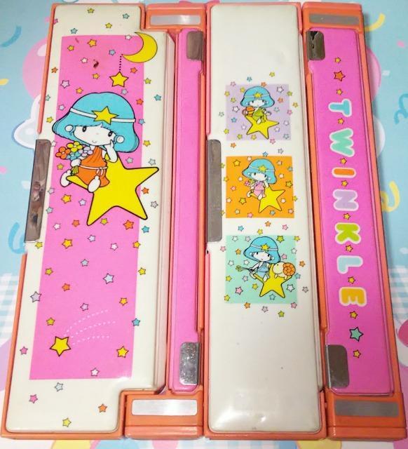 昭和レトロ1980年代星座のティンクルちゃん多収納多機能筆箱筆記用具難有り < インテリア/ライフ  昭和レトロ1980年代星座のティンクルちゃん多収納多機能筆箱筆記用具難有り < インテリア/ライフの