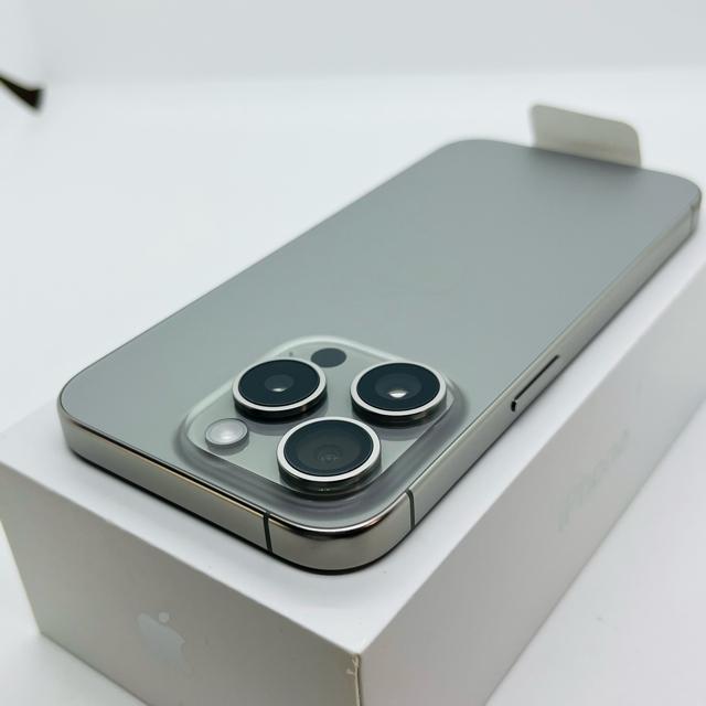 gp@iPhone 15 Pro 256 GB SIMt[@i`@{