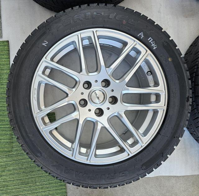 ユーロ AFGアルミホイール17インチ7.5J+38 pcd112 5H スタッドレスタイヤ付き4本セツト グリップマックス < 自動車/バイク ユーロ AFGアルミホイール17インチ7.5J+38 pcd112 5H スタッドレスタイヤ付き4本セツト グリップマックス < 自動車/バイク