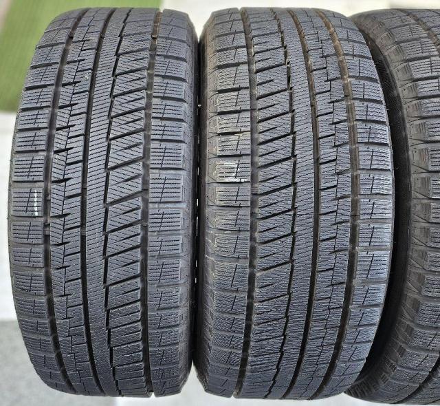 ユーロ AFGアルミホイール17インチ7.5J+38 pcd112 5H スタッドレスタイヤ付き4本セツト グリップマックス < 自動車/バイク ユーロ AFGアルミホイール17インチ7.5J+38 pcd112 5H スタッドレスタイヤ付き4本セツト グリップマックス < 自動車/バイク