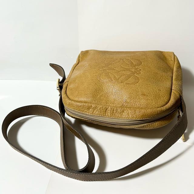 LOEWE Gx Be[W V_[obO U[ y CguE  uh 