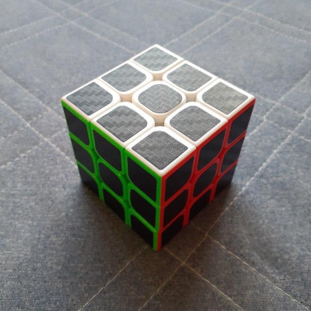 ���[�r�b�N�L���[�u �J�[�{���L���[�u  �� ��������� 