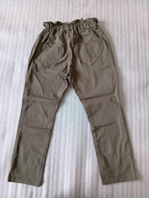 ☆ apres les cours ☆パンツ ☆ 130サイズ ☆ キッズ用 ☆長ズボン < キッズ/ベビー ☆ apres les cours ☆パンツ ☆ 130サイズ ☆ キッズ用 ☆長ズボン < キッズ/ベビーの