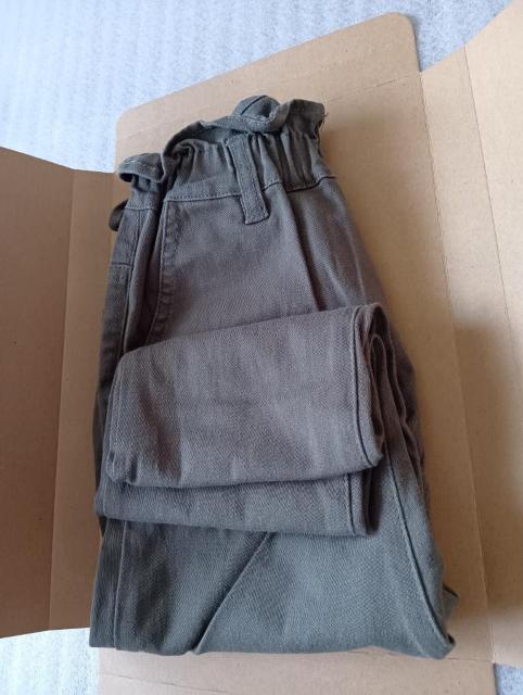 ☆ apres les cours ☆パンツ ☆ 130サイズ ☆ キッズ用 ☆長ズボン < キッズ/ベビー ☆ apres les cours ☆パンツ ☆ 130サイズ ☆ キッズ用 ☆長ズボン < キッズ/ベビーの