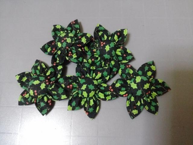 ハンドメイド クリスマス柄の布製の花5個A 手芸パーツ < ペット/手芸/園芸 ハンドメイド クリスマス柄の布製の花5個A 手芸パーツ < ペット/手芸/園芸の