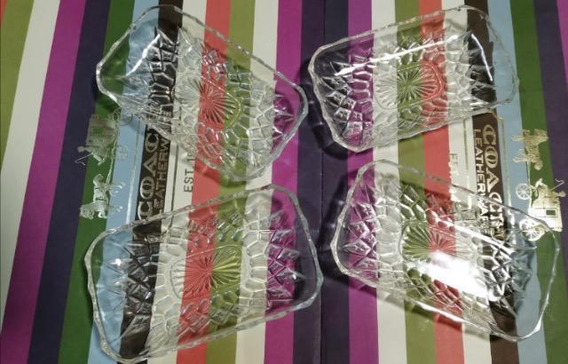 特価★新品同様★ガラス 皿 4枚セットクリスタル 喫茶 アンティーク 昭和レトロ フルーツサラダアイス素敵必須アイテム < インテリア/ライフ  特価★新品同様★ガラス 皿 4枚セットクリスタル 喫茶 アンティーク 昭和レトロ フルーツサラダアイス素敵必須アイテム < インテリア/ライフの