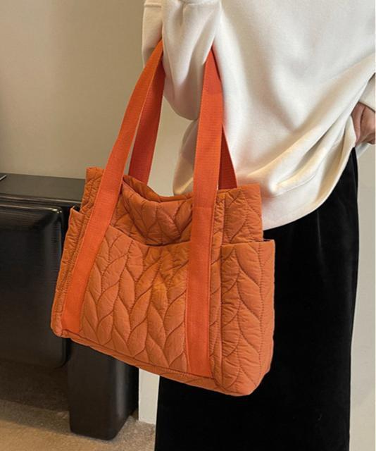 送料無料 新品 キルティングトートバッグ 韓国風鞄 軽量 < 女性ファッション  送料無料 新品 キルティングトートバッグ 韓国風鞄 軽量 < 女性ファッションの