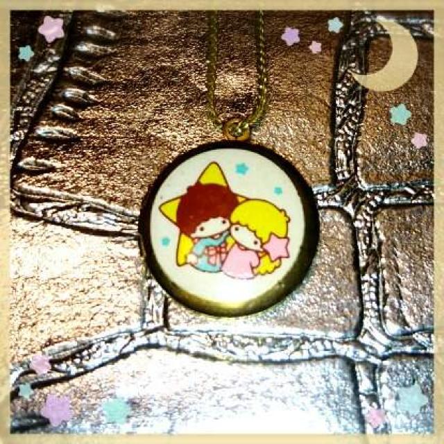 初期 1976年 キキララ ロケットペンダント ネックレス サンリオ < おもちゃ  初期 1976年 キキララ ロケットペンダント ネックレス サンリオ  < おもちゃの