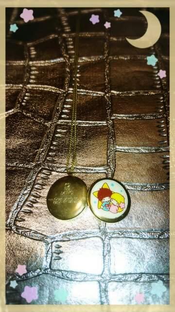 初期 1976年 キキララ ロケットペンダント ネックレス サンリオ < おもちゃ  初期 1976年 キキララ ロケットペンダント ネックレス サンリオ < おもちゃの